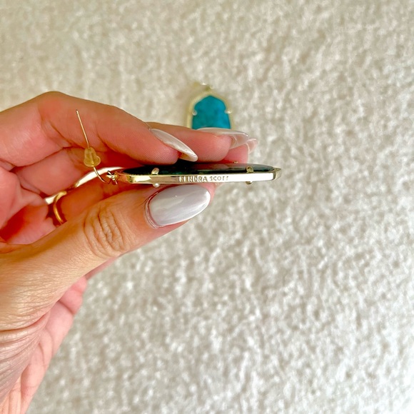 Kendra Scott Danielle Earrings in Aqua Apatite - Picture 2 of 3